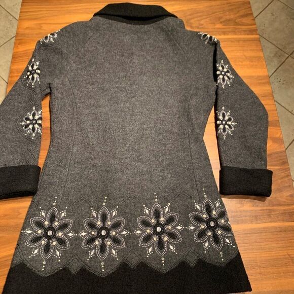 Carson, jacket, grey felted wool, embroidered, quilted, Sz M, EUC - Picture 4 of 15